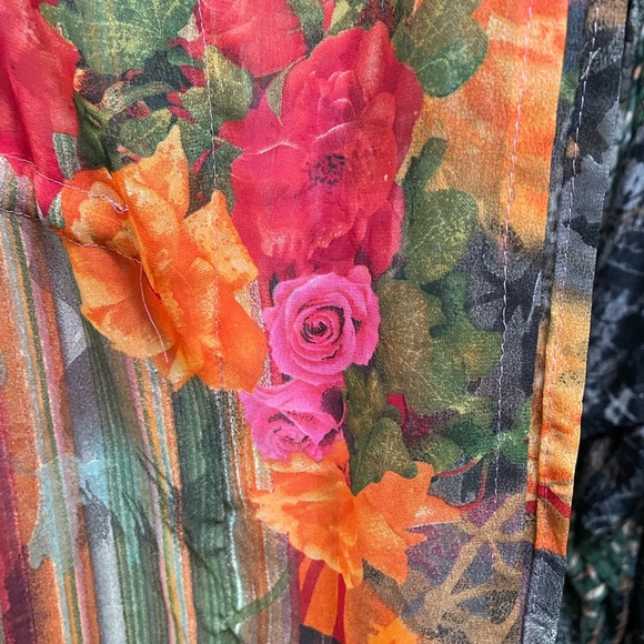 Caftan Blouse - Picture 14 of 16